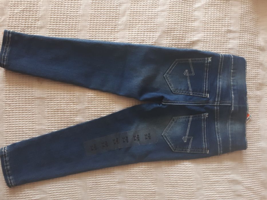 Джинсы для девочки