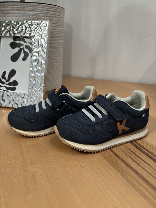 Sneakers Kavat marime 27