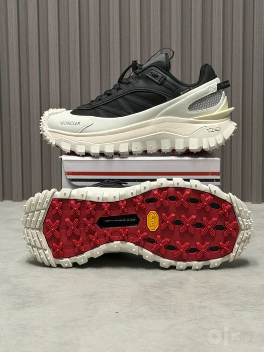 Монклейр кроссовки бренд moncler