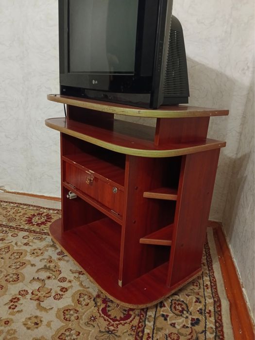 Подставка под телевизор