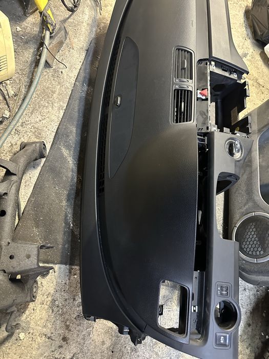 Арматурно табло пасат б6,7 отлично