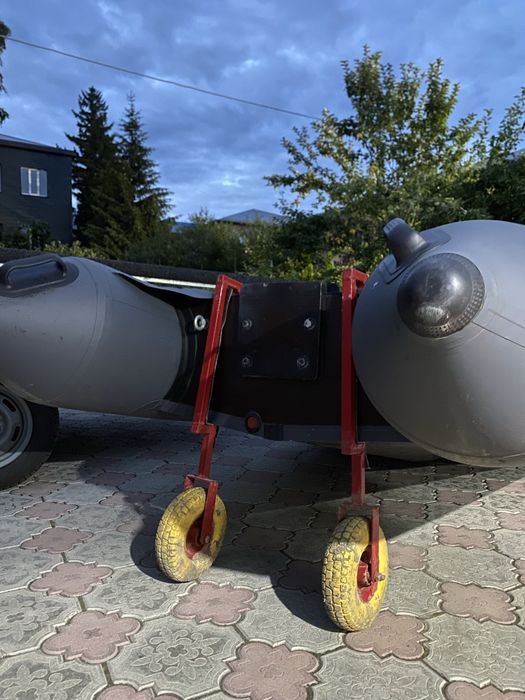 Продам лодку пвх Ривьера 3200