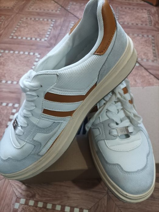 Кроссовка мужской