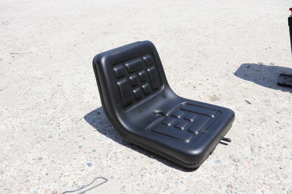 Scaun Universal Nou de stivuitor cu sina de reglare fata-spate