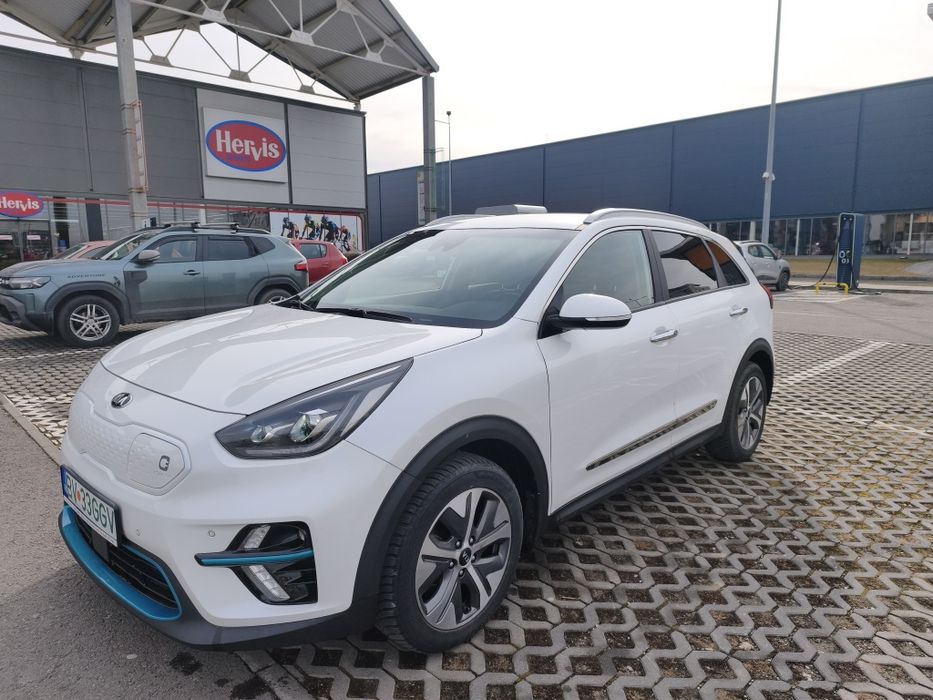 Vând KIA E NIRO în Garanție, FULL ELECTRICĂ cu Toate Opțiunile