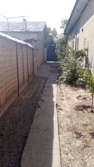 Продается дом 3,75 сотки 4комнаты ,можно под застройку