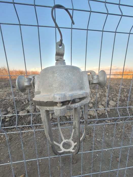 Baioneta germană primul război mondial și lampă folosita în mină Elba