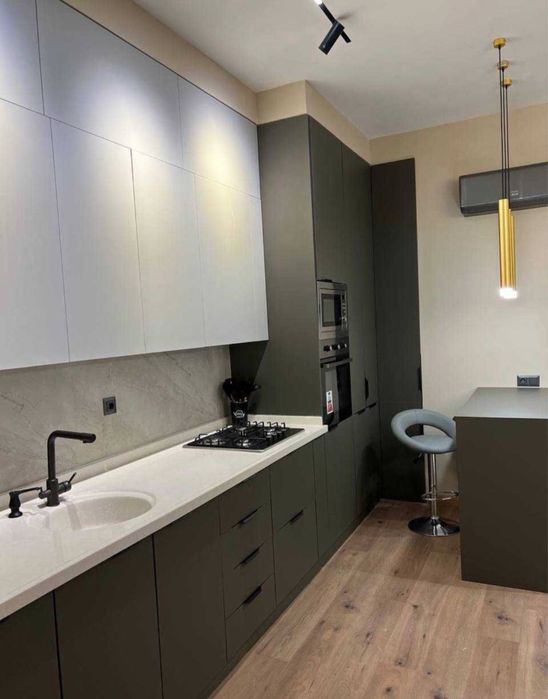 Срочно Продается 3х ком 85м2 ЖК Казахстан Метро минор