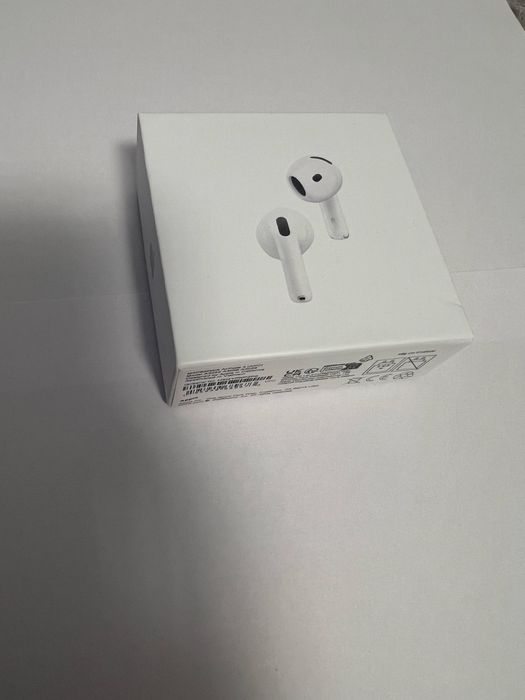 Airpods 4 ,anul 2026