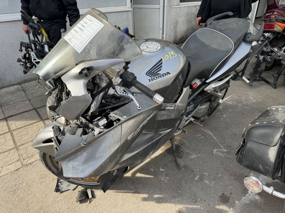 Honda VFR 800 Interceptor 2008 на ЧАСТИ