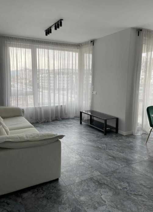 Дава се под наем Двустаен апартамент в София, Изток - 105 кв.м за 1200 € - Снимка #3