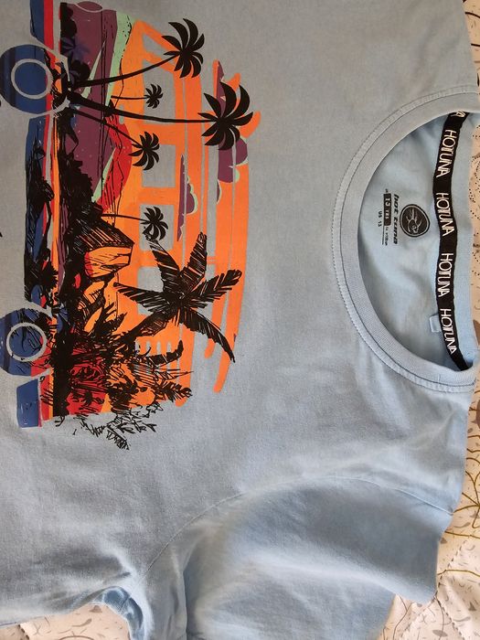 Тениски с къс ръкав