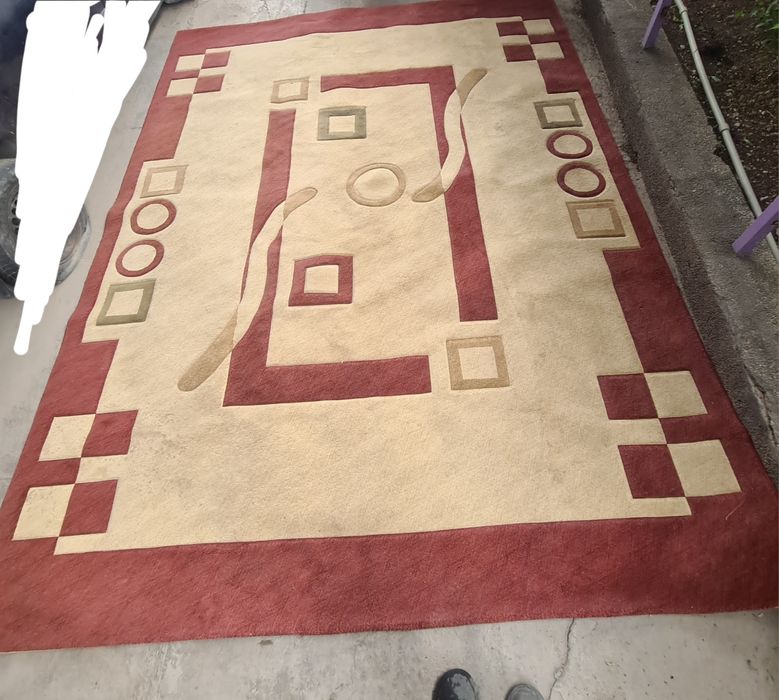 Продам  ковёр размер  4×2.90.