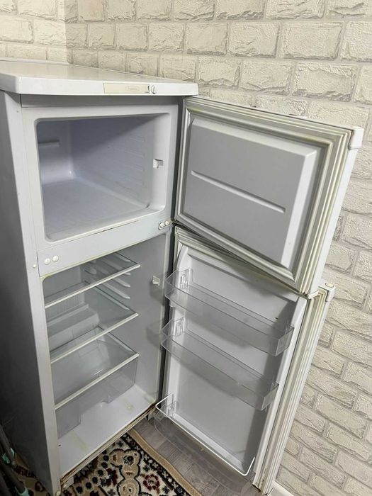 холодильник Бирюса