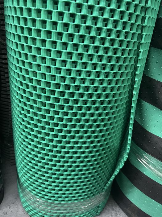 Коврик для бассейна