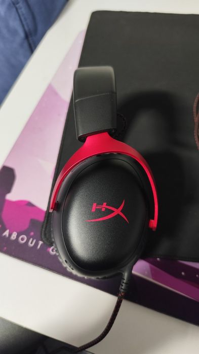 Căști gaming HyperX Cloud III, Black/Red.