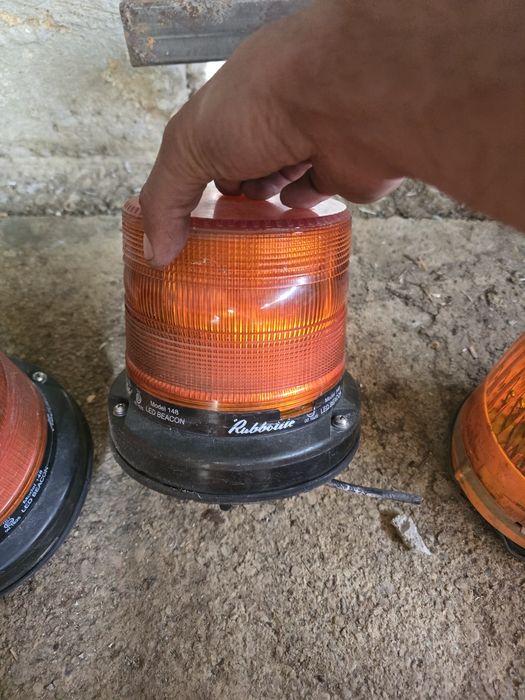 Girofare pentru Utiliatare ,Utilaje,Tractoare 12v Hella