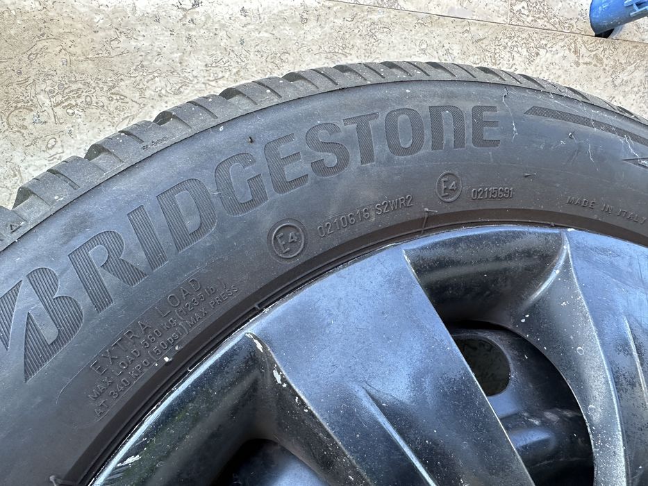 Зимни гуми Bridgestone