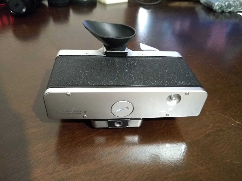 Praktica super TL 2 аналогова филмова камера