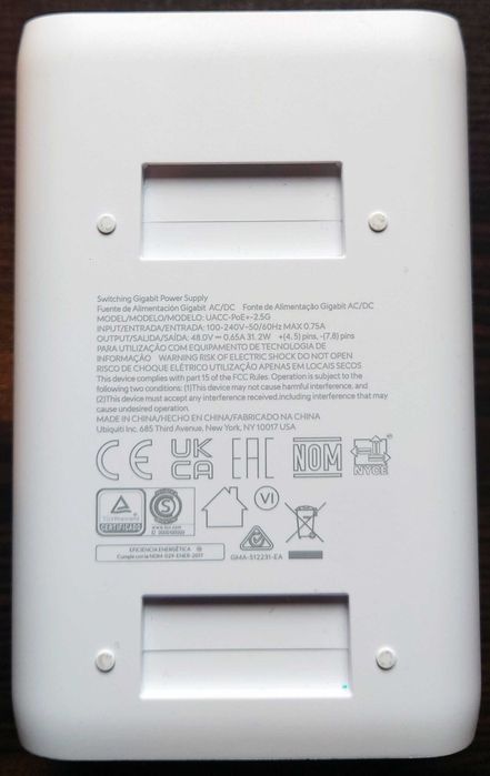 Adaptor alimentare UniFi 2.5G PoE+ (30W) UACC-PoE+-2.5G