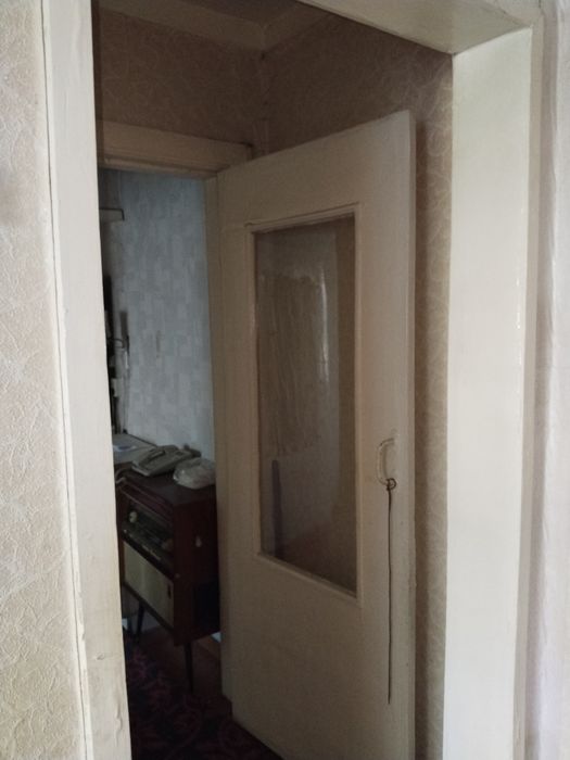 Продам 2/1/2 36000у е. Янгихает 8-48-8