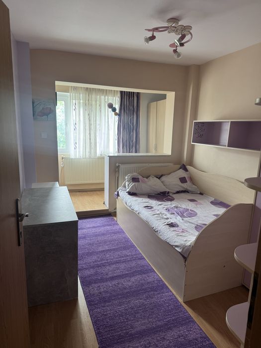 Apartament  3 camete de inchiriat