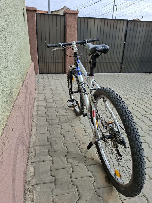 Bicicleta Bullok aluminiu , 24(8×3) viteze,roti 26