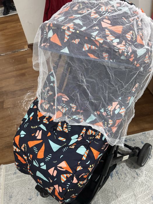 Продам прогулочная коляска легкая