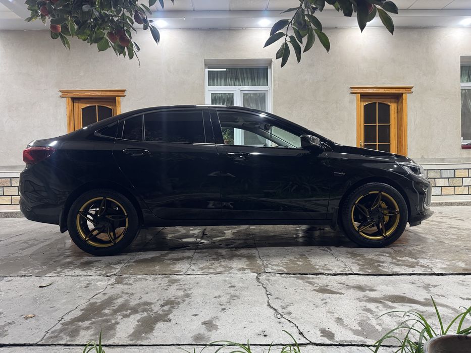 Diska banan R17 215/55 GUDIYER balon