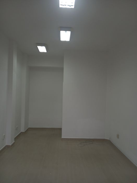 Продава се Магазин в Хасково, Любен Каравелов - 20 кв.м за 1403 €/кв.м - Снимка #1