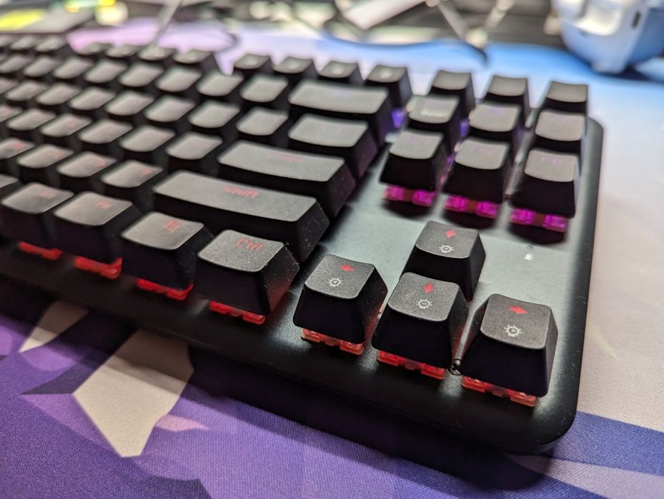 Tastatură mecanica fnatic mini streak noua