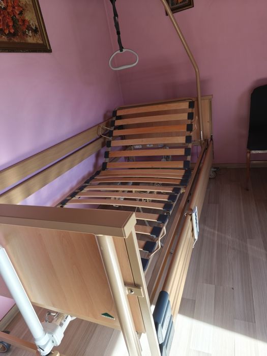 Vând pat electric cu telecomanda!