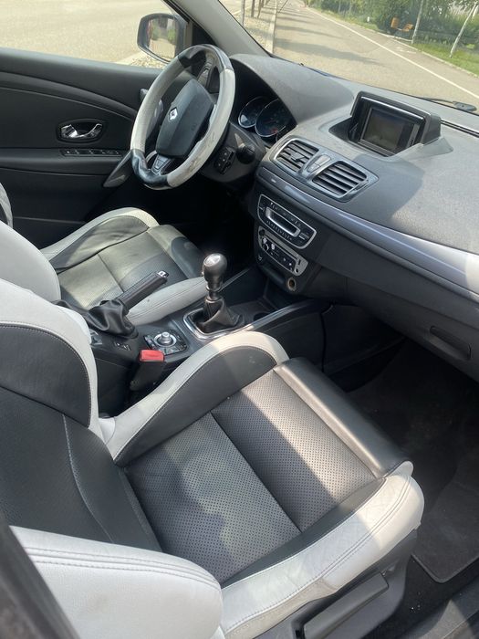 Renault/Megane3 Gt-line /Bose/Bixenon/Panoramic