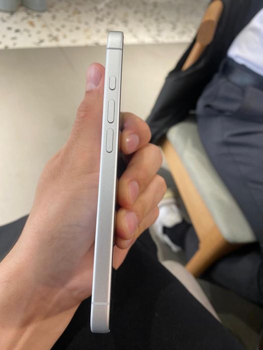 Продаю Iphone 17