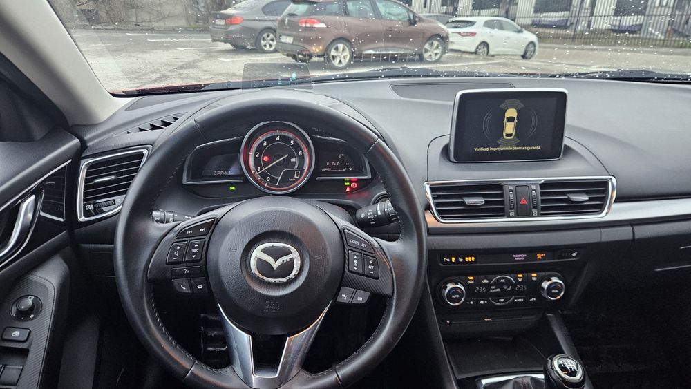 Vând mazda 3 2.2 diesel