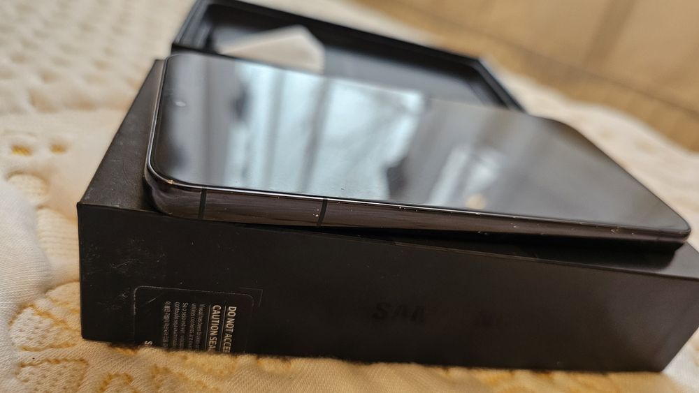 Samsung Galaxy S22 128/8 GB