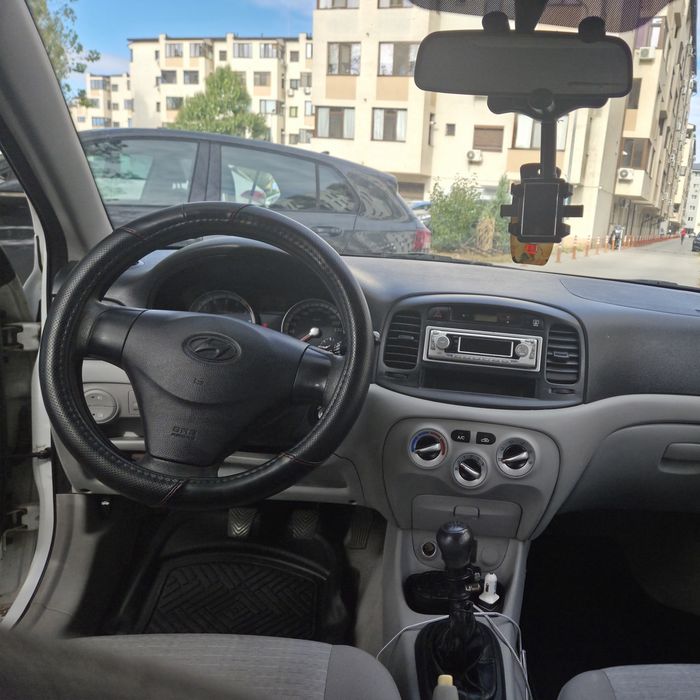 HYUNDAI Accent 2009 — imagine 12