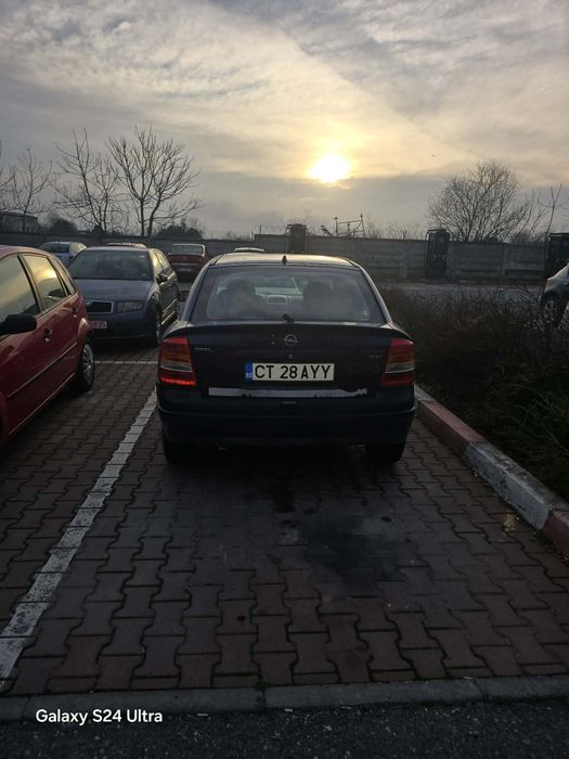 Vand opes astra g 1.6 benzina ,an fabricație 1999