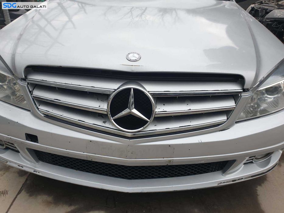 Grila cu Emblema de pe Bara Fata cu Imperfectiuni Mercedes Clasa C Class W204 NFL Non Facelift 2007 - 2011 [Q2849]