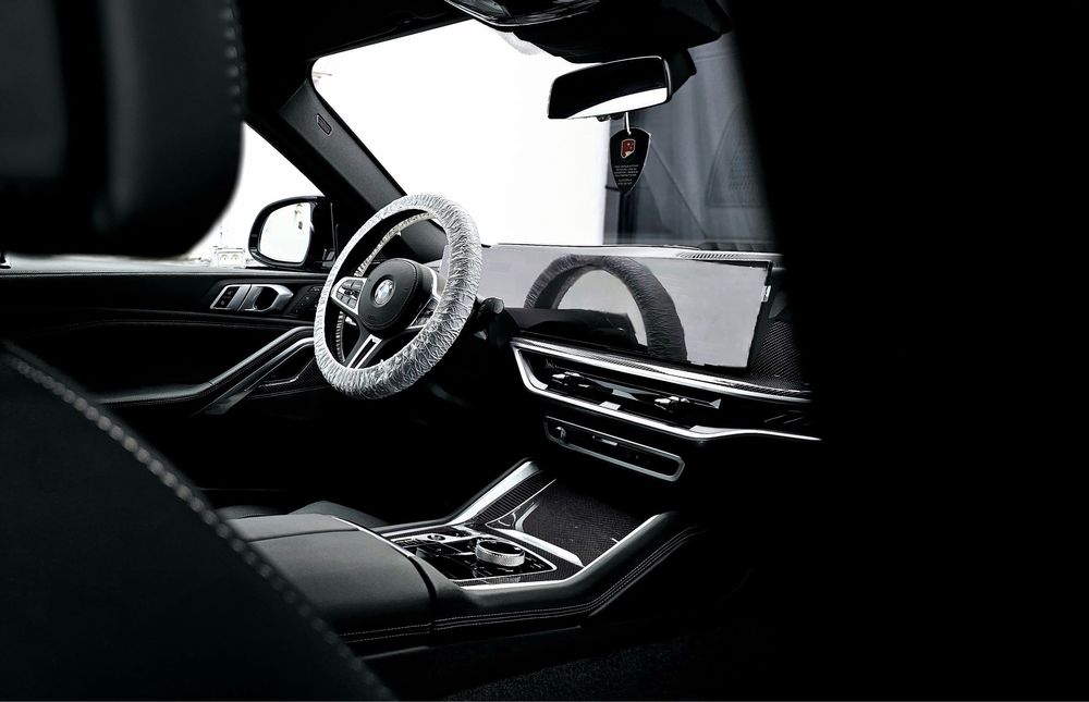 BMW X6 M60i xDrive an 2024 Hybrid 21% TVA deductibil