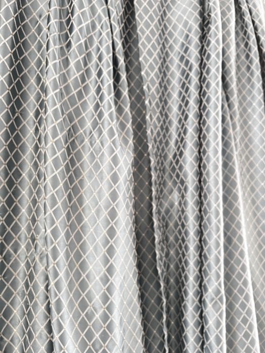 Жапқыш сатылады.