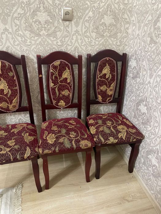 Стулья продаются