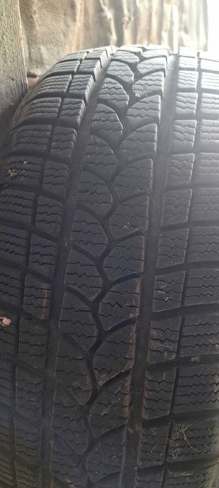Гуми 16 летни и зимни