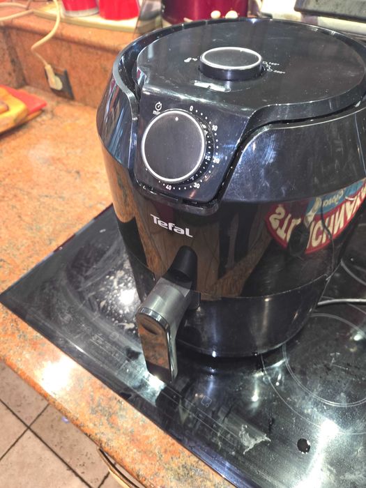 Еър Фрайър Tefal 1500w 6,5 kg