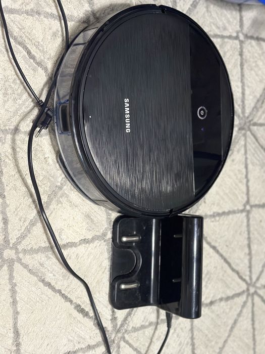 Продам робот пылесос б/у