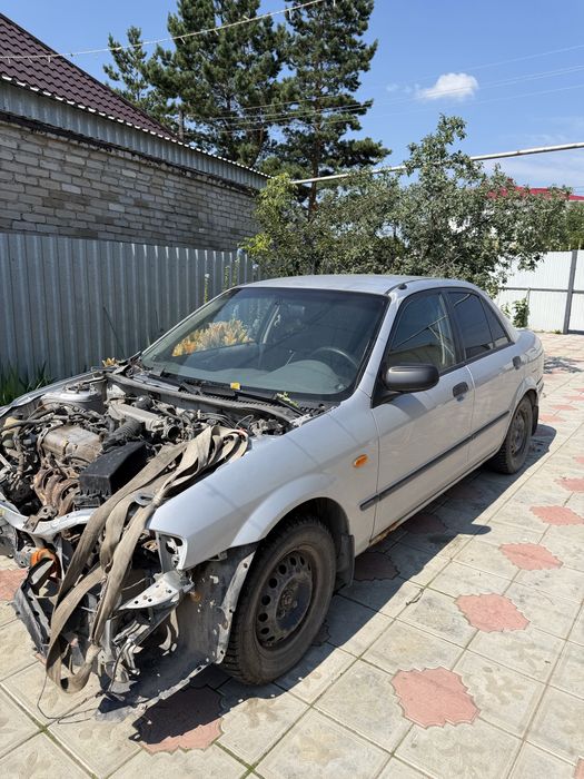 Продам Мазду 323