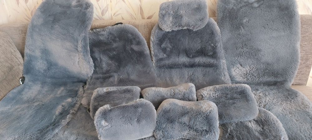 Продам Чехлы на машину