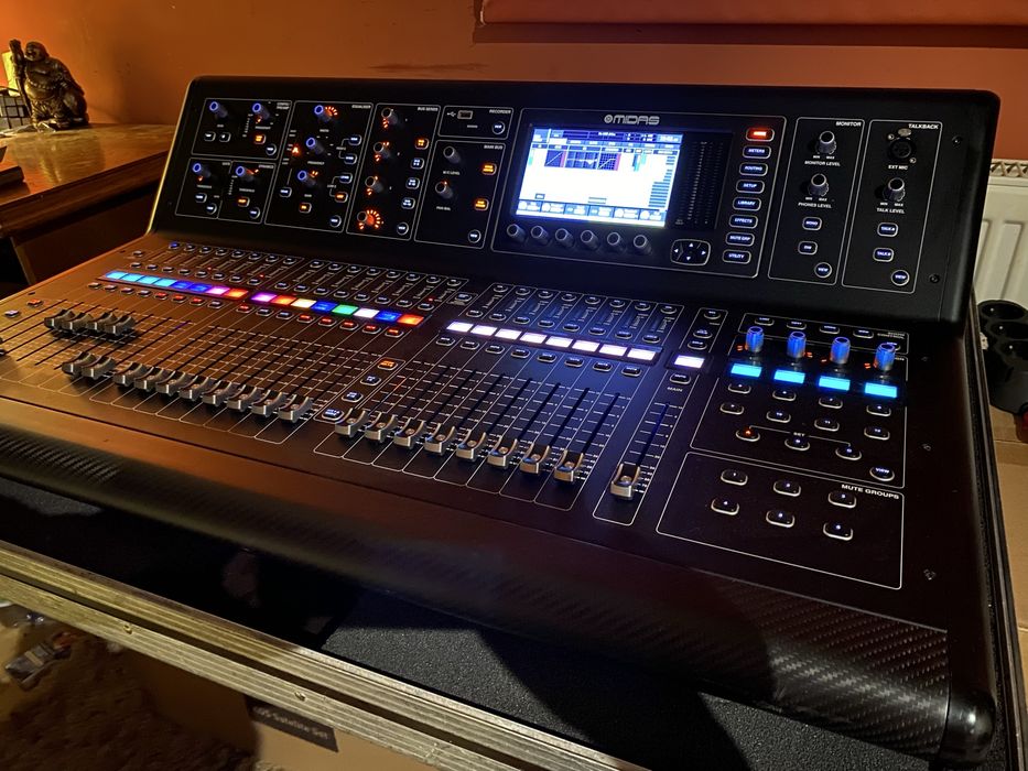Midas M32 Live + Case Thomann !