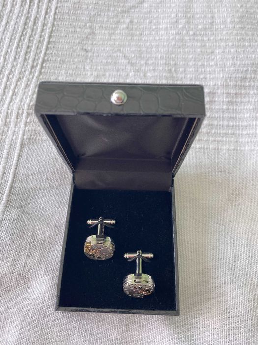 Butoni pentru camasa - Trend Him - mecanism ceas