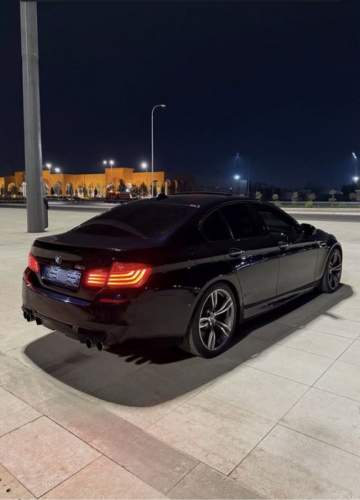 BMW M5 F10 срочно